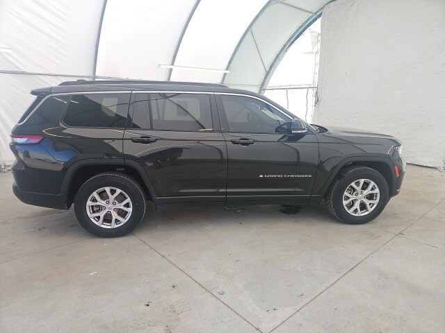 2022 Jeep Grand Cherokee Limited photo 3