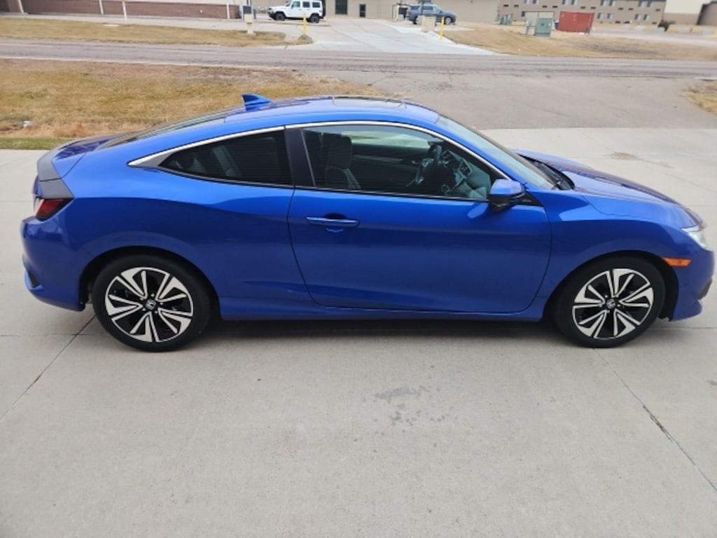 Used 2017 Honda Civic EX-T Coupe