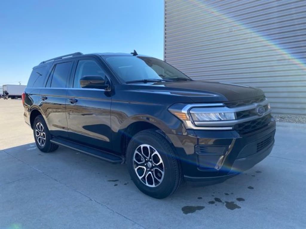 Used 2024 Ford Expedition XLT SUV