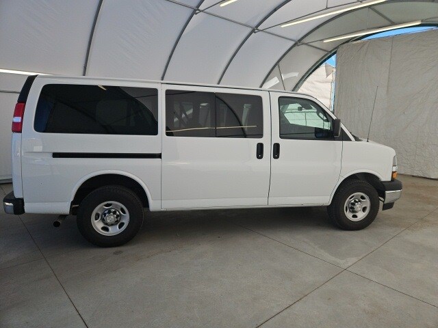 2019 Chevrolet Express 3500 LT photo 3