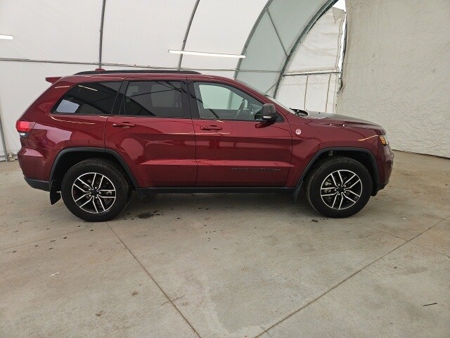 2019 Jeep Grand Cherokee Trailhawk photo 2
