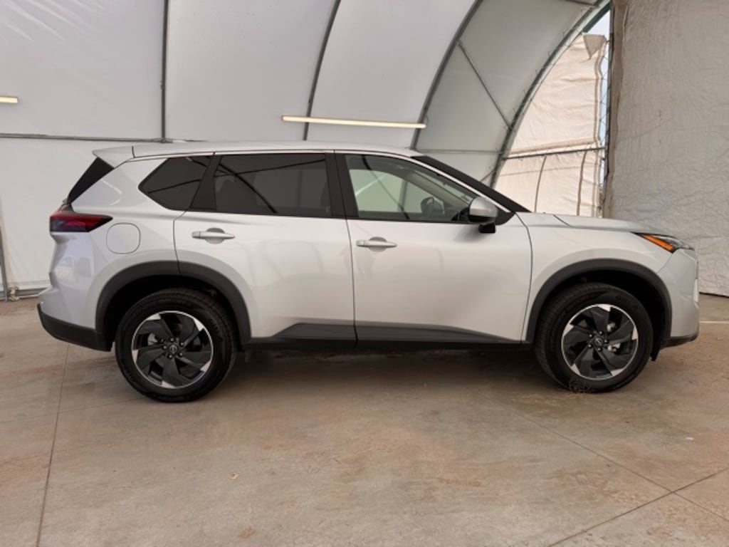 Used 2024 Nissan Rogue SV SUV