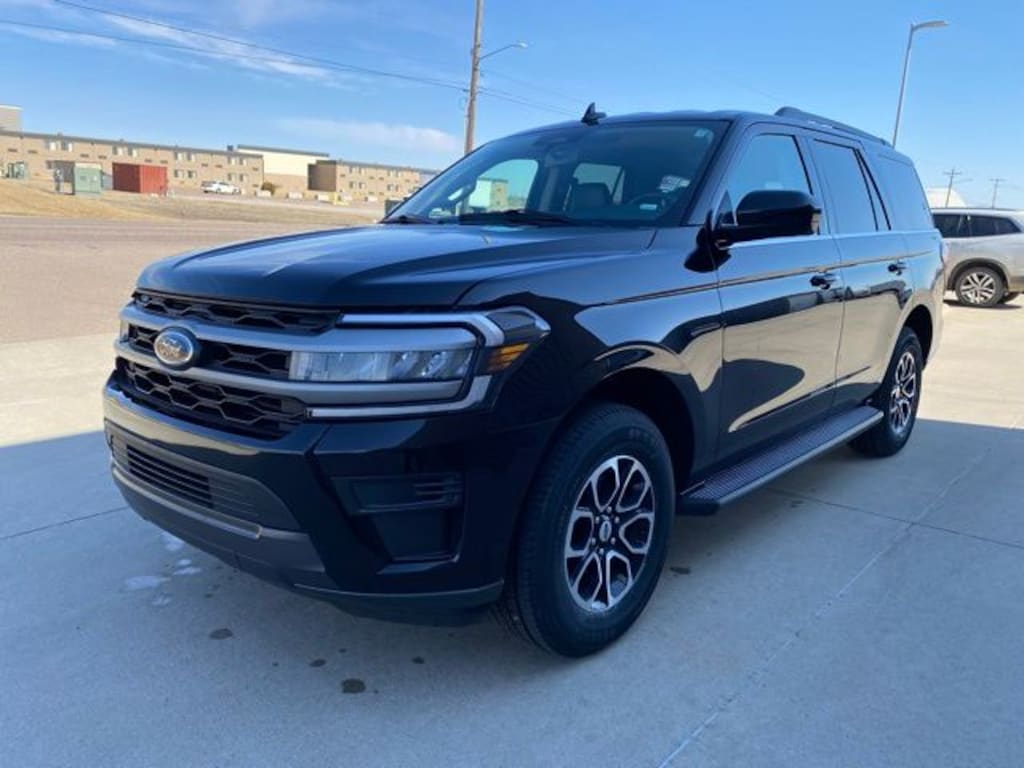 Used 2024 Ford Expedition XLT SUV