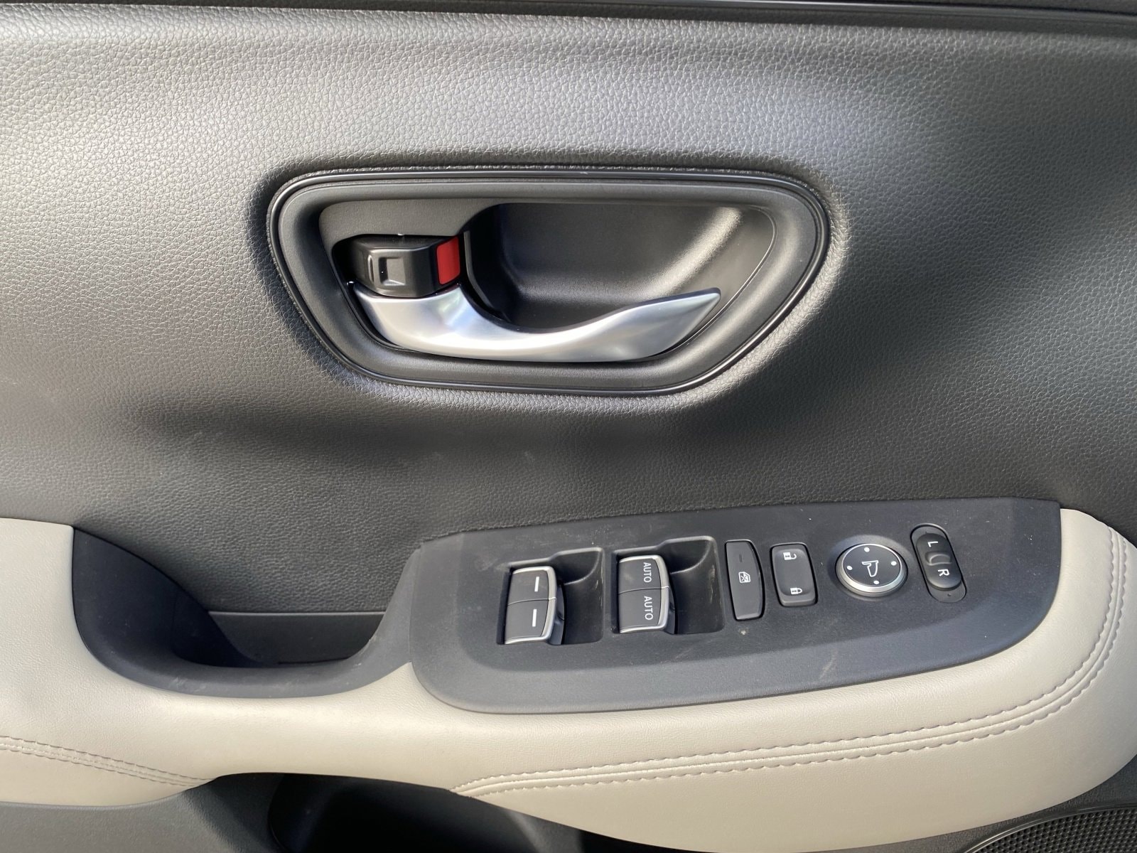 2026 Honda HR-V EX-L - Photo 9