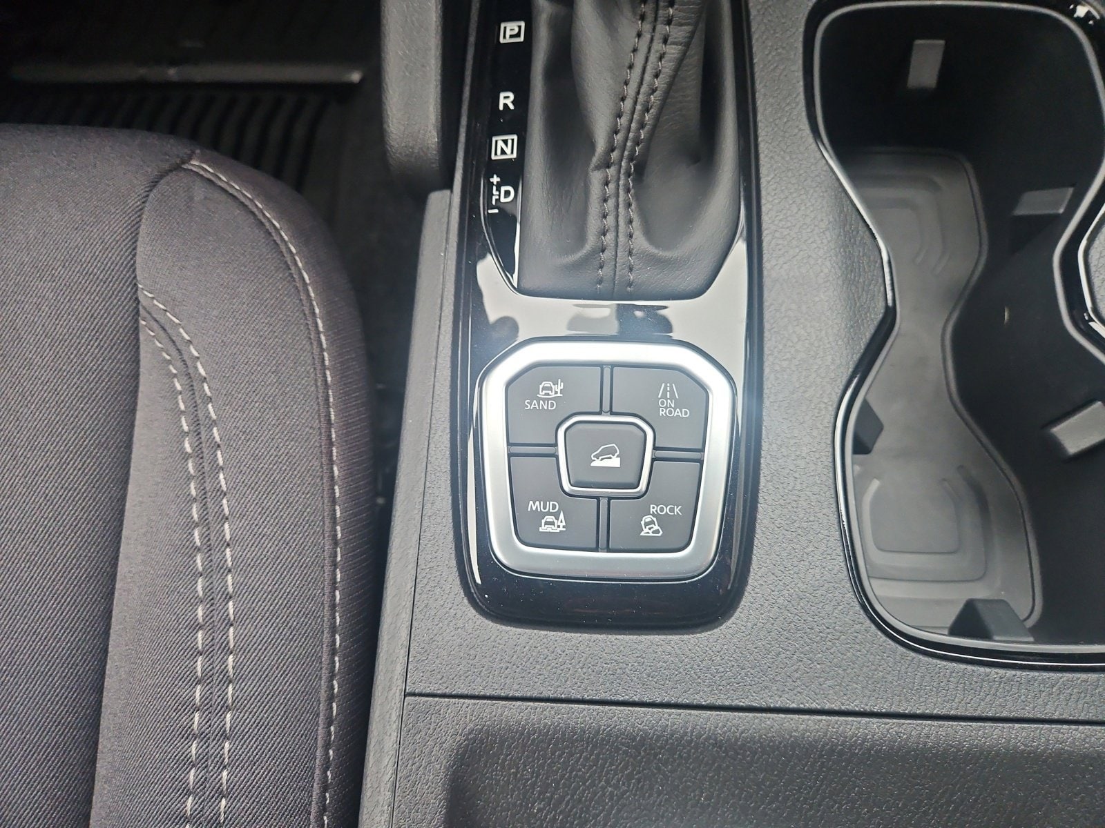 2026 Nissan Frontier SV - Photo 12