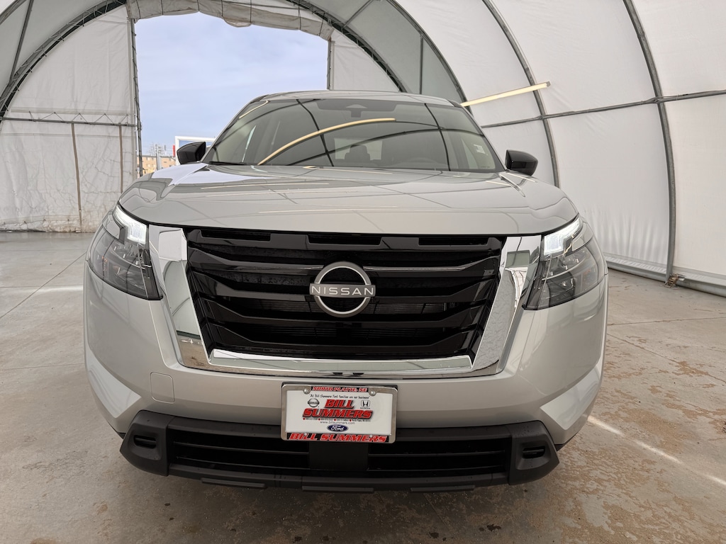 New 2025 Nissan Pathfinder S S 4WD