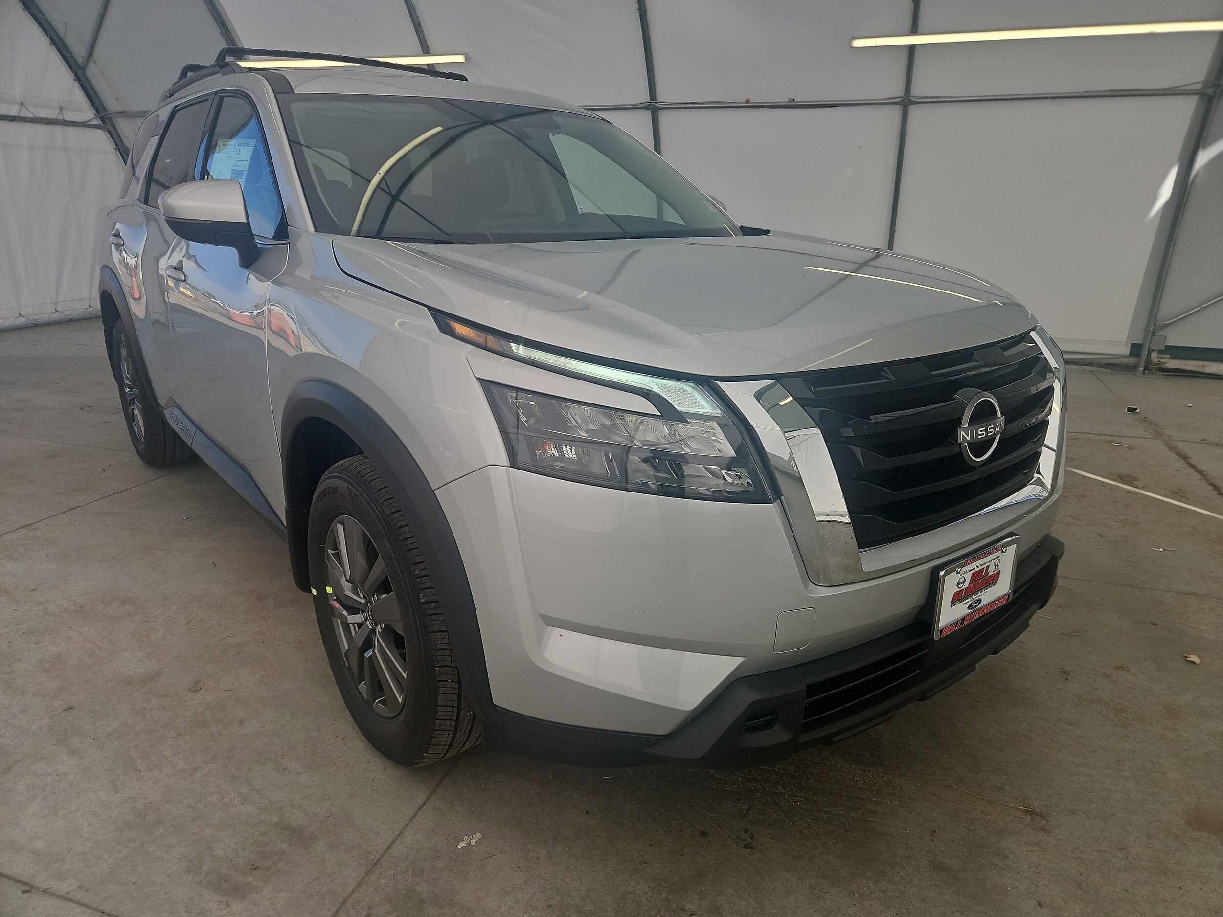 2025 Nissan Pathfinder SV photo 3