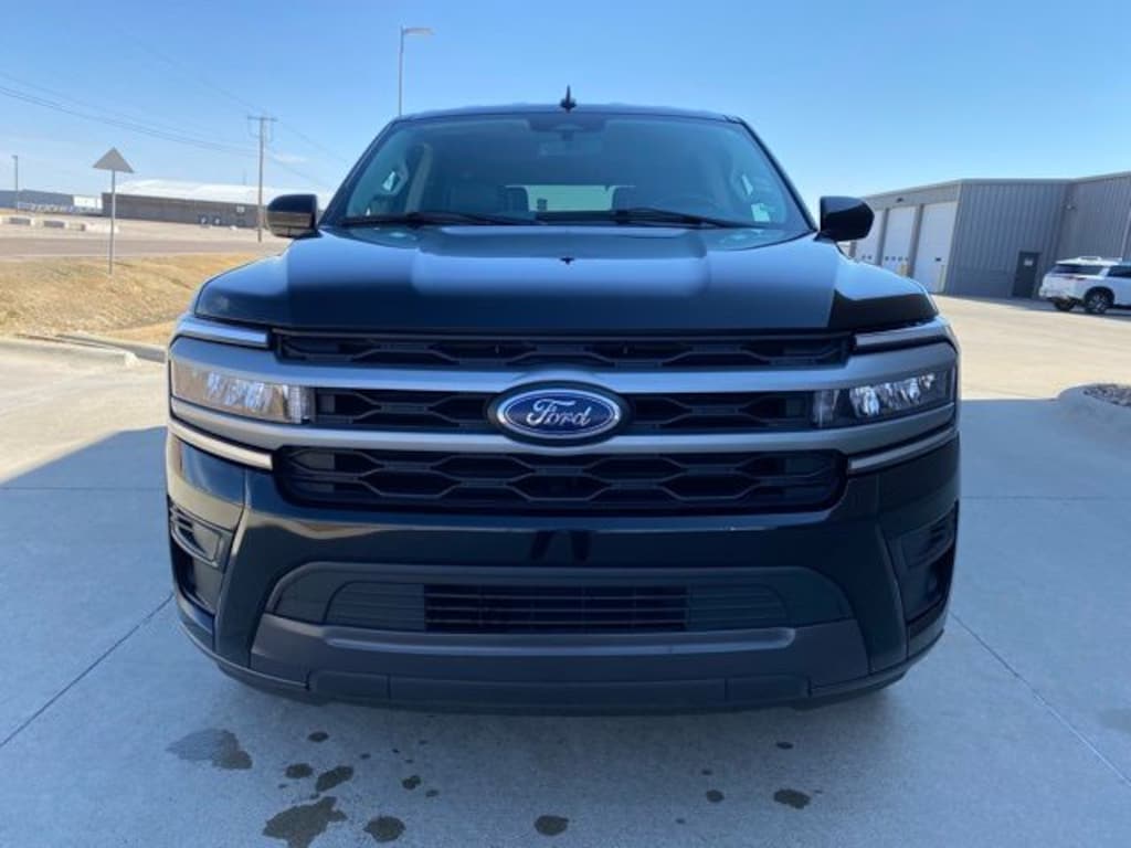 Used 2024 Ford Expedition XLT SUV