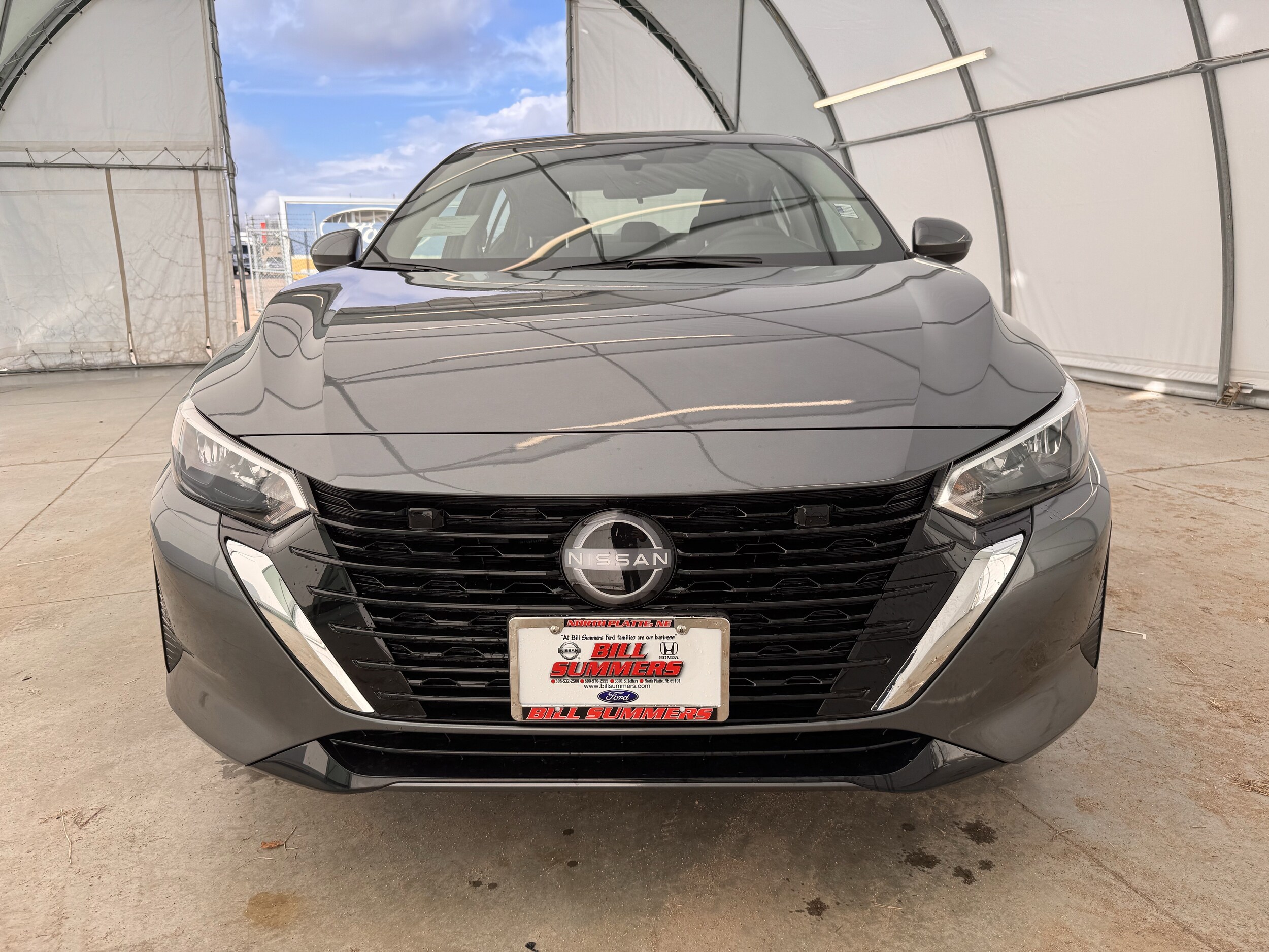 2025 Nissan Sentra SV photo 2