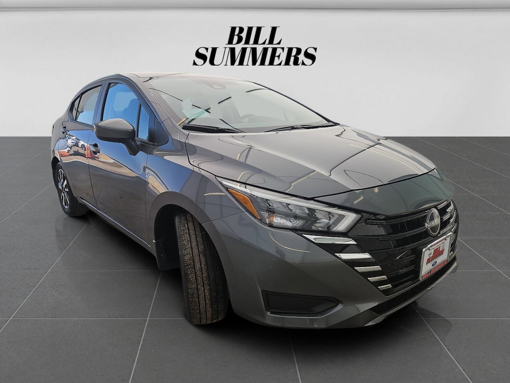 New 2025 Nissan Versa SV SV CVT