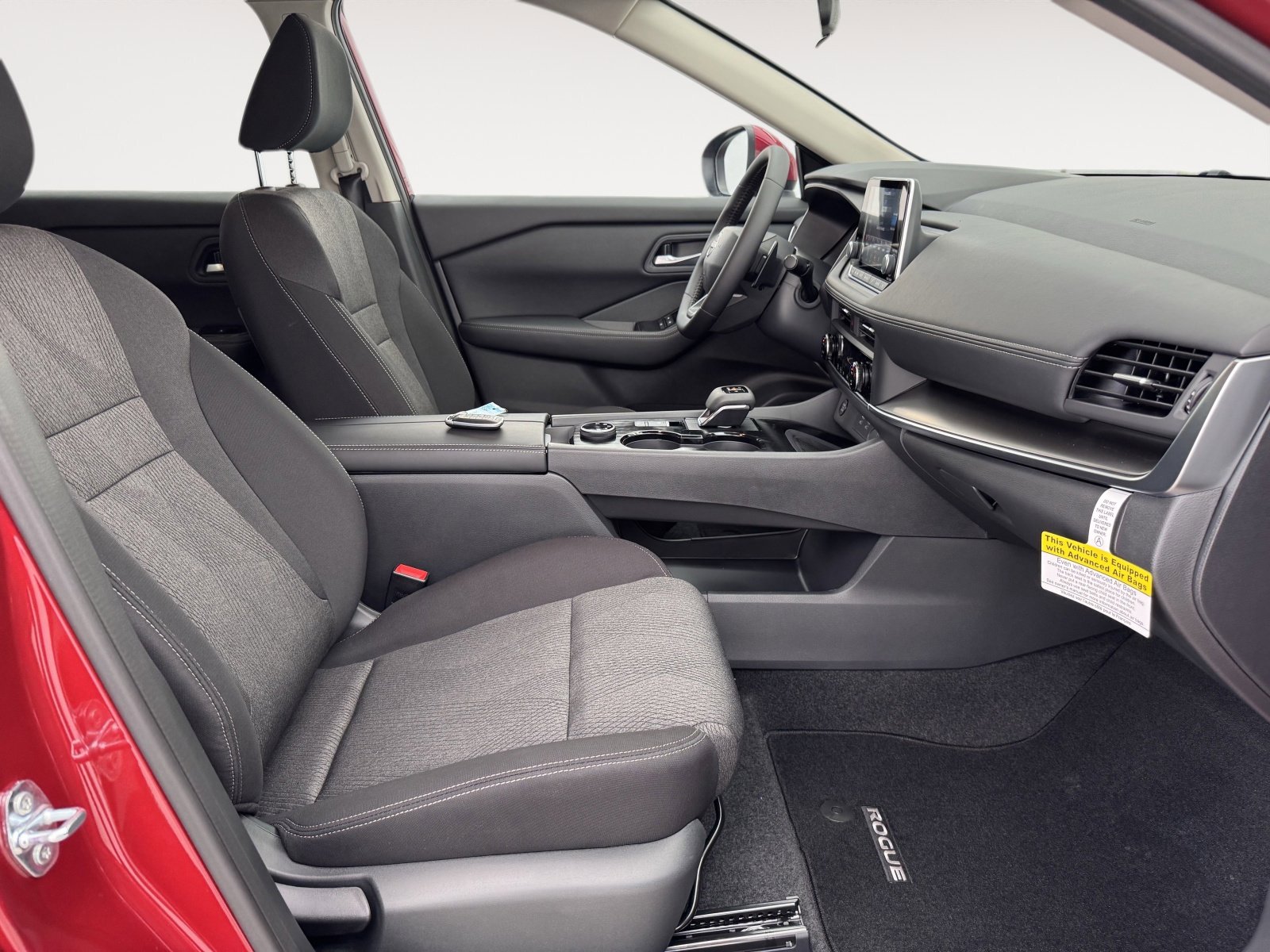 2026 Nissan Rogue SV - Photo 14