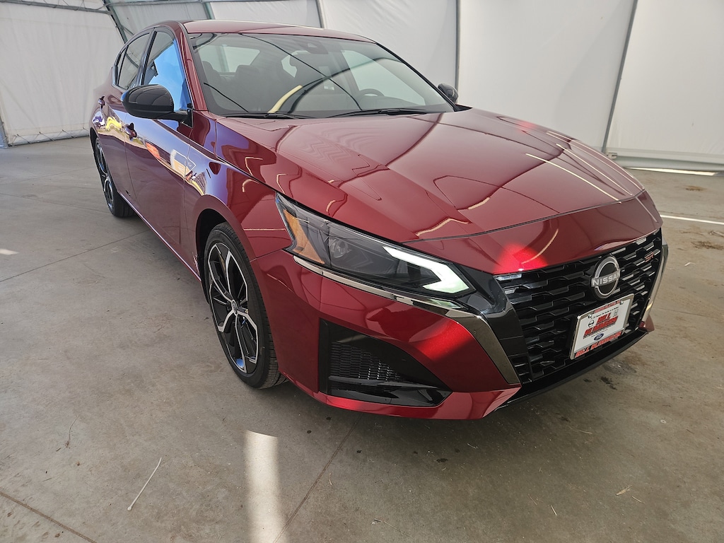 New 2025 Nissan Altima SR SR FWD