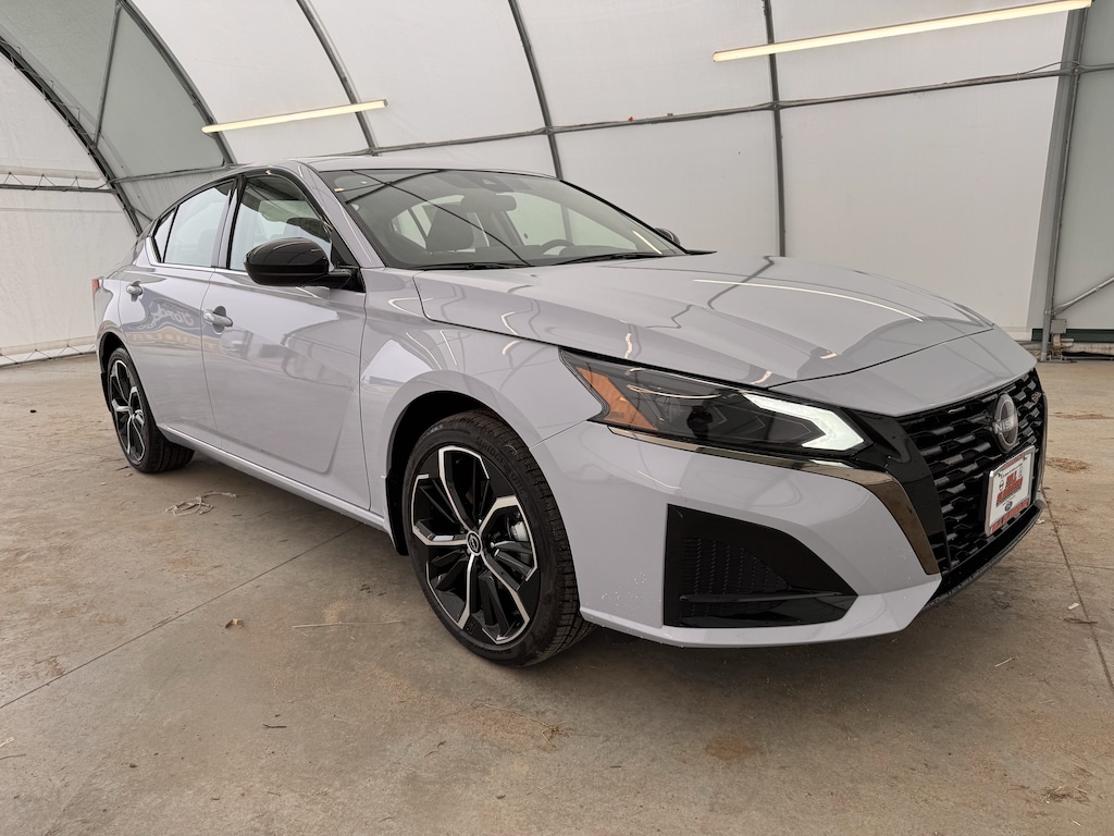New 2025 Nissan Altima SR SR AWD