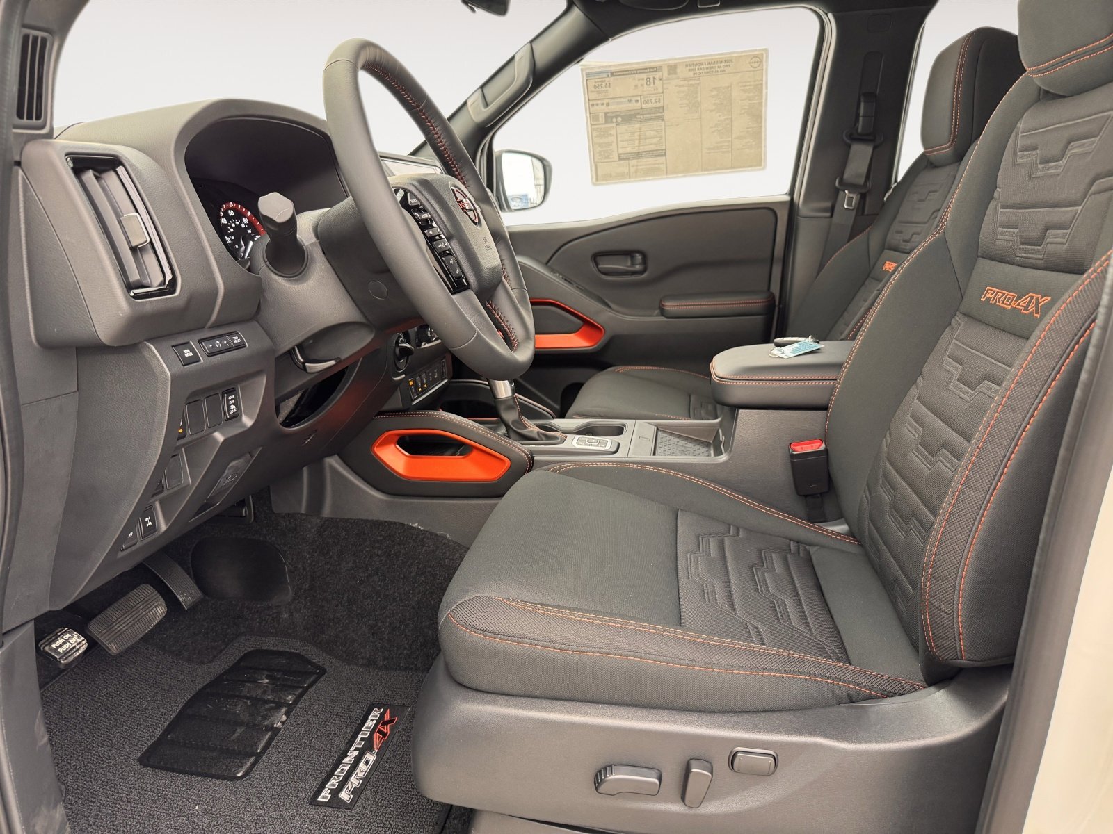 2026 Nissan Frontier PRO-4X - Photo 10