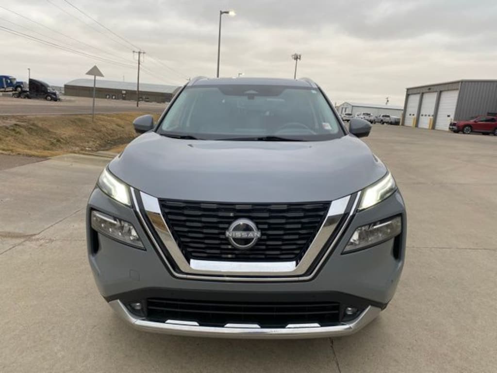 Used 2022 Nissan Rogue Platinum SUV
