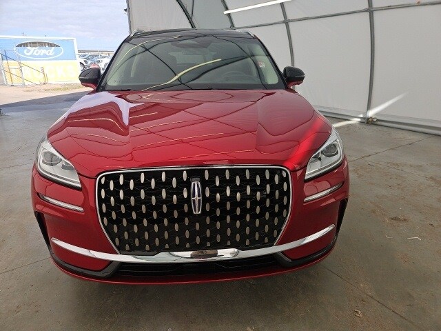 2023 Lincoln Corsair Grand Touring photo 2