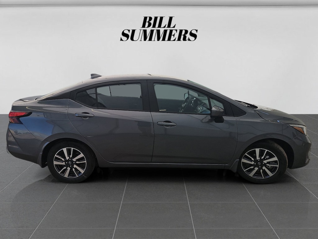 New 2025 Nissan Versa SV SV CVT