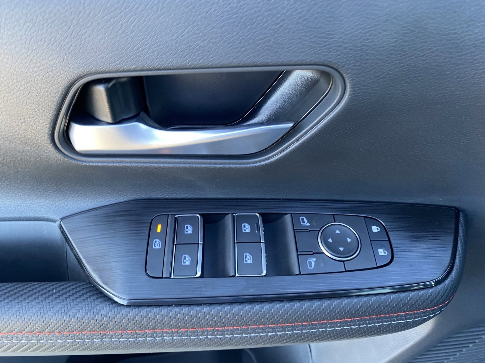 2026 Nissan KICKS SR AWD - Photo 9