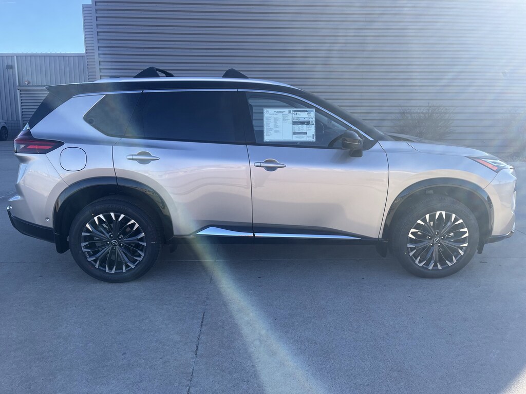 New 2026 Nissan Rogue Platinum AWD Platinum *Ltd Avail*