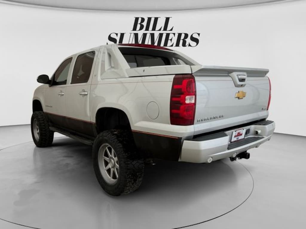 Used 2011 Chevrolet Avalanche 1500 LT Truck