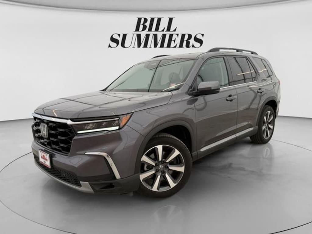 Used 2025 Honda Pilot Touring SUV