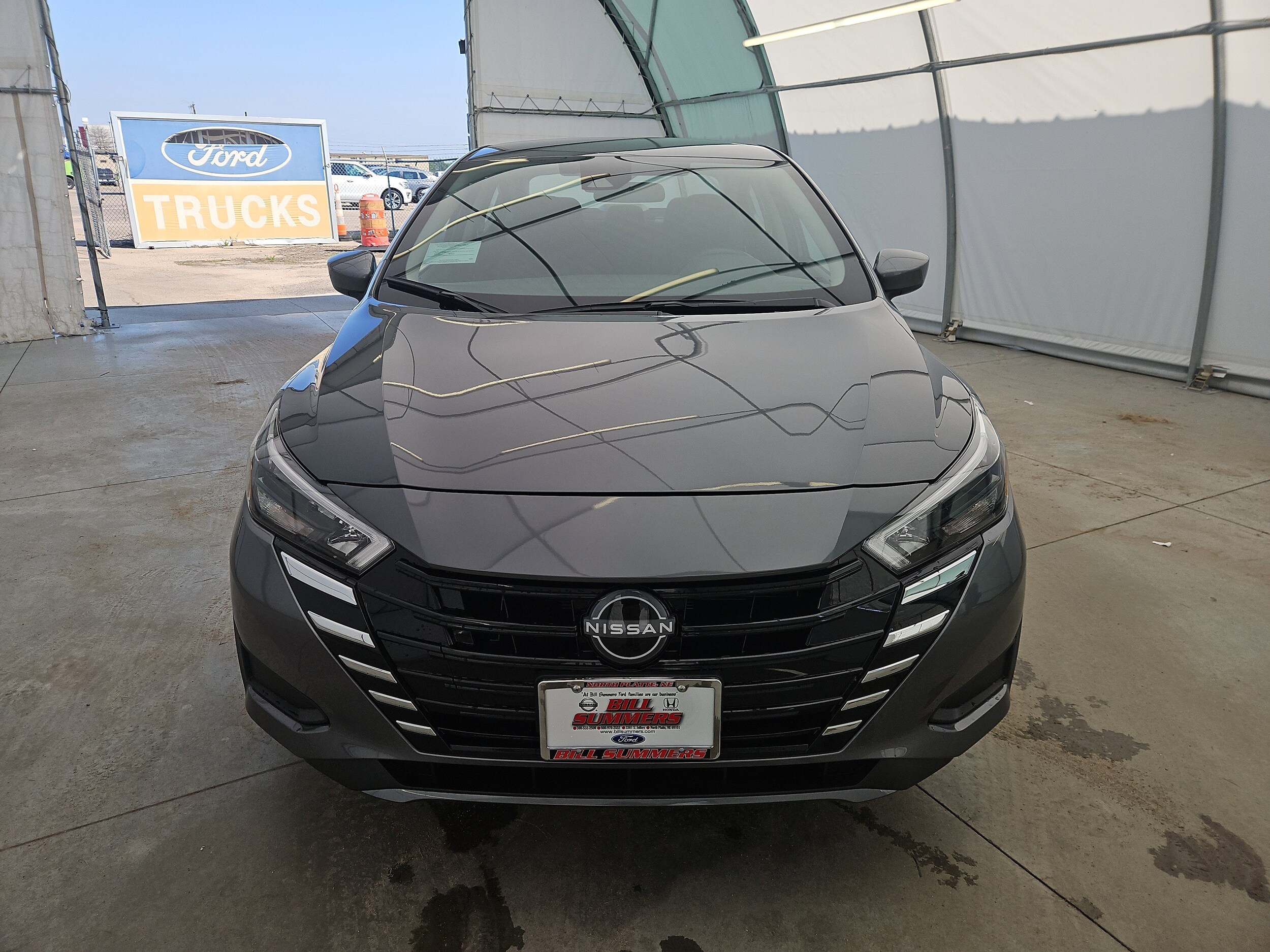 2025 Nissan Versa SV photo 2