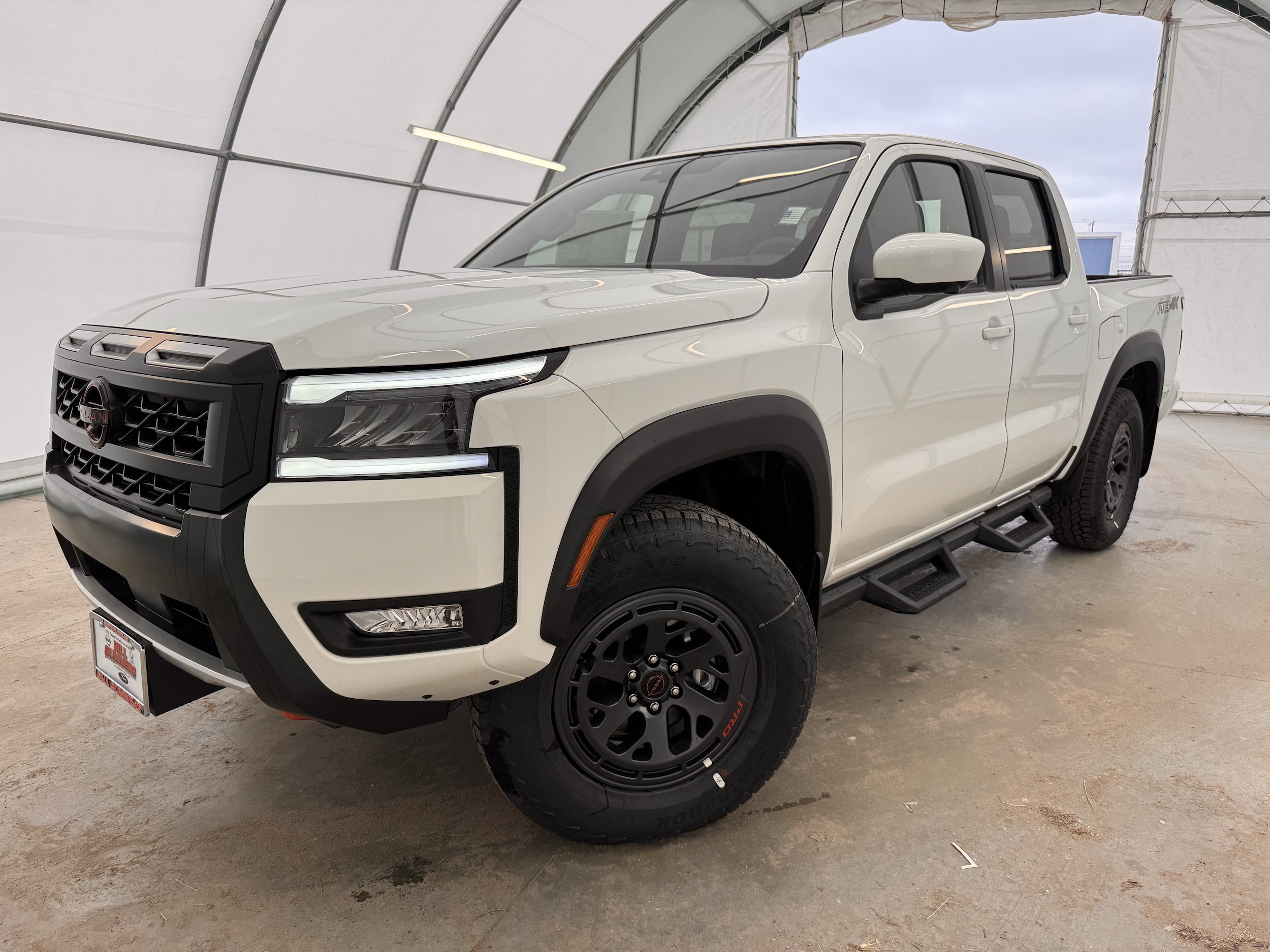 2026 Nissan Frontier PRO-4X's photo