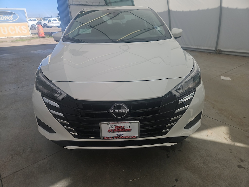 New 2025 Nissan Versa SV SV CVT