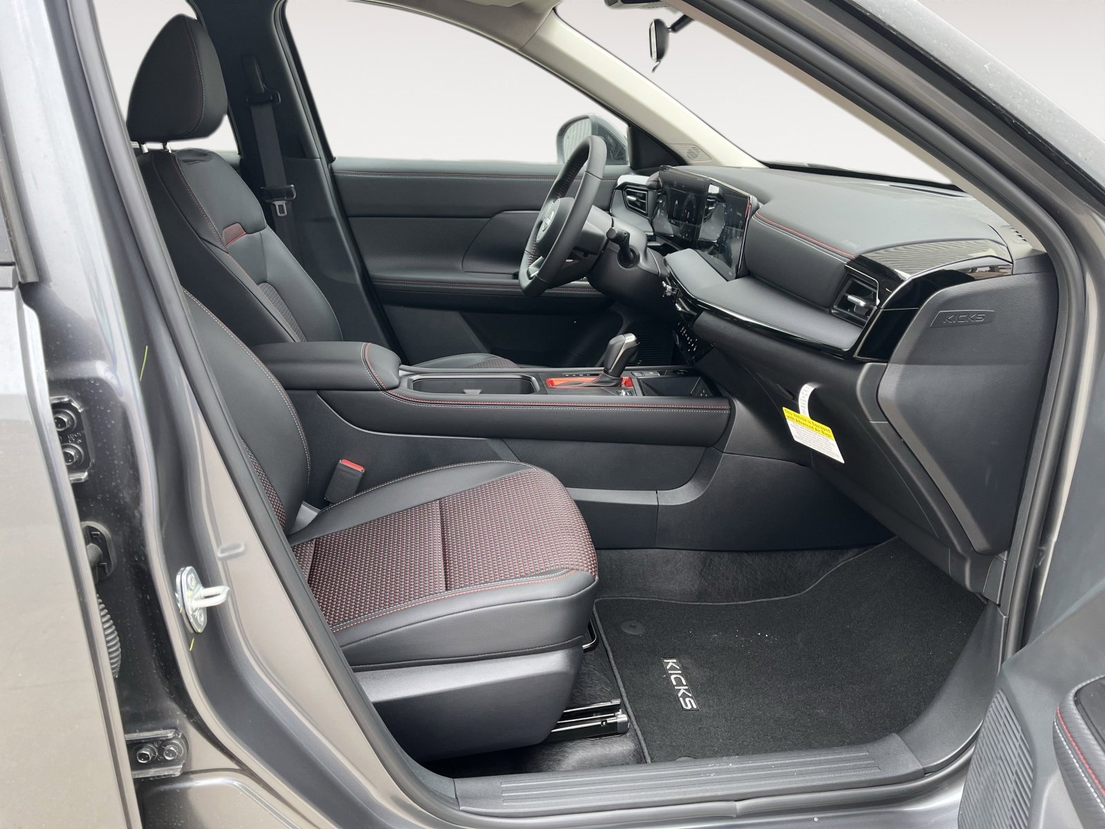 2026 Nissan KICKS SR AWD - Photo 14