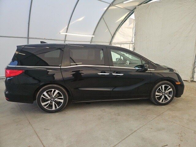 2023 Honda Odyssey Touring photo 4