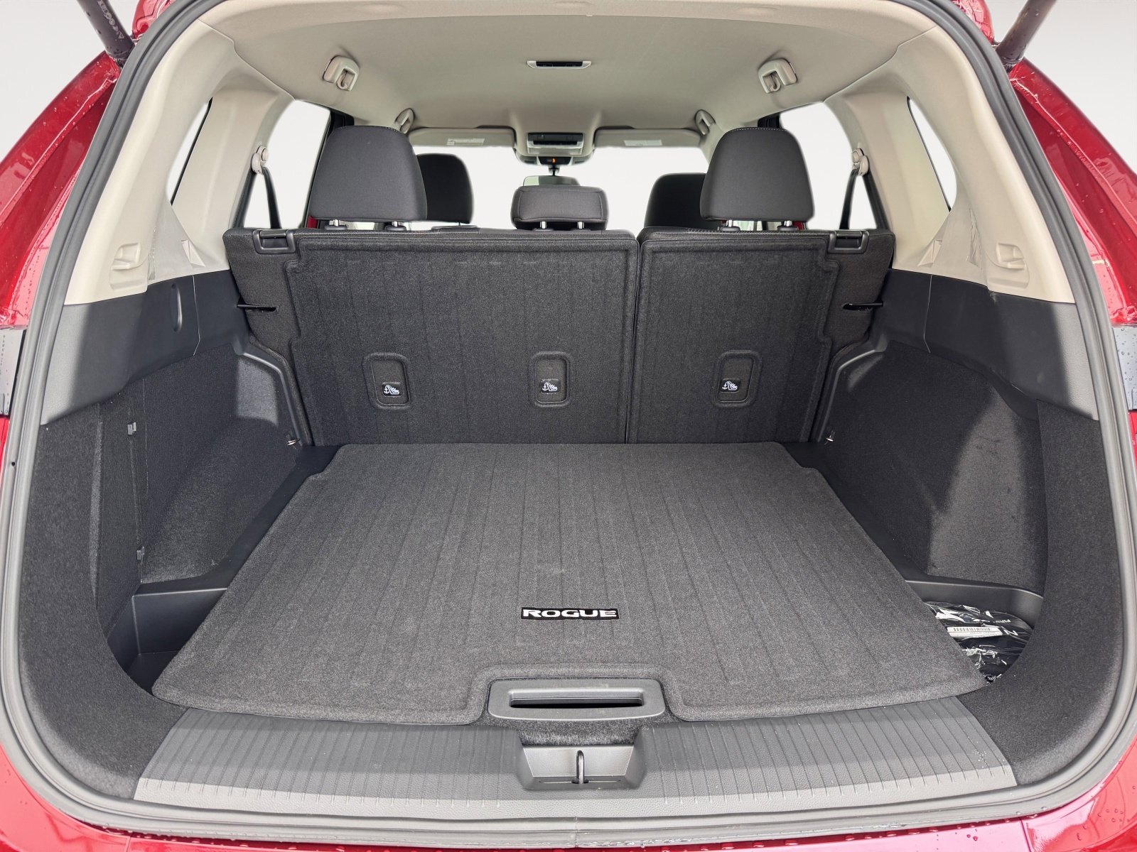 2026 Nissan Rogue SV - Photo 12