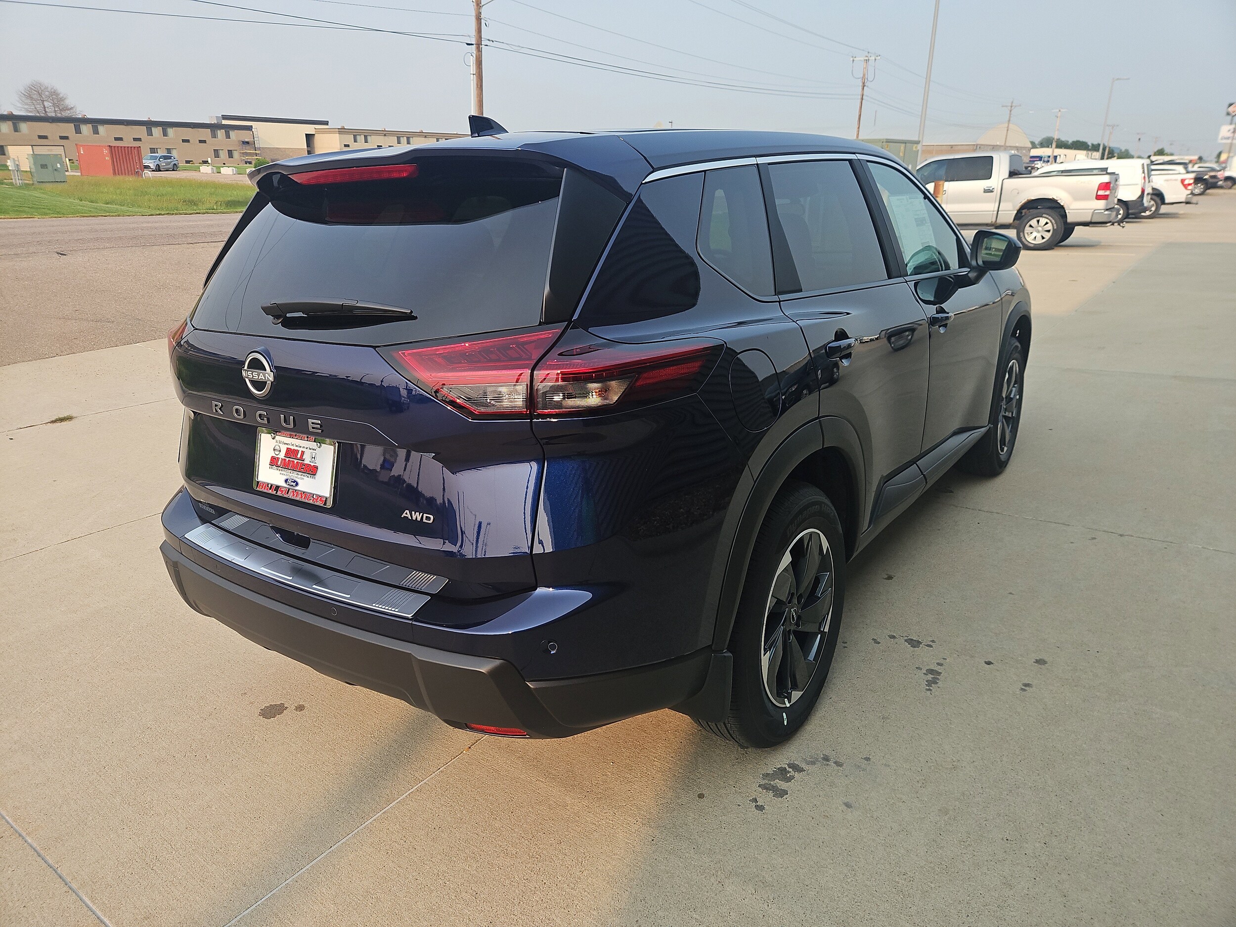 2026 Nissan Rogue SV photo 3