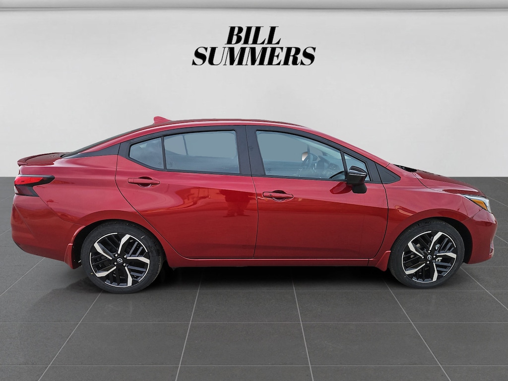 New 2025 Nissan Versa SR SR CVT