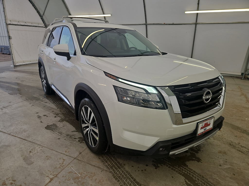 New 2025 Nissan Pathfinder Platinum Platinum 4WD