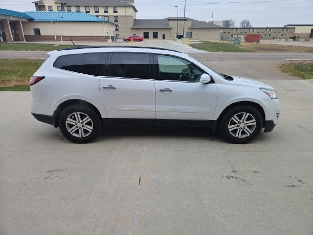 Used 2016 Chevrolet Traverse 2LT SUV