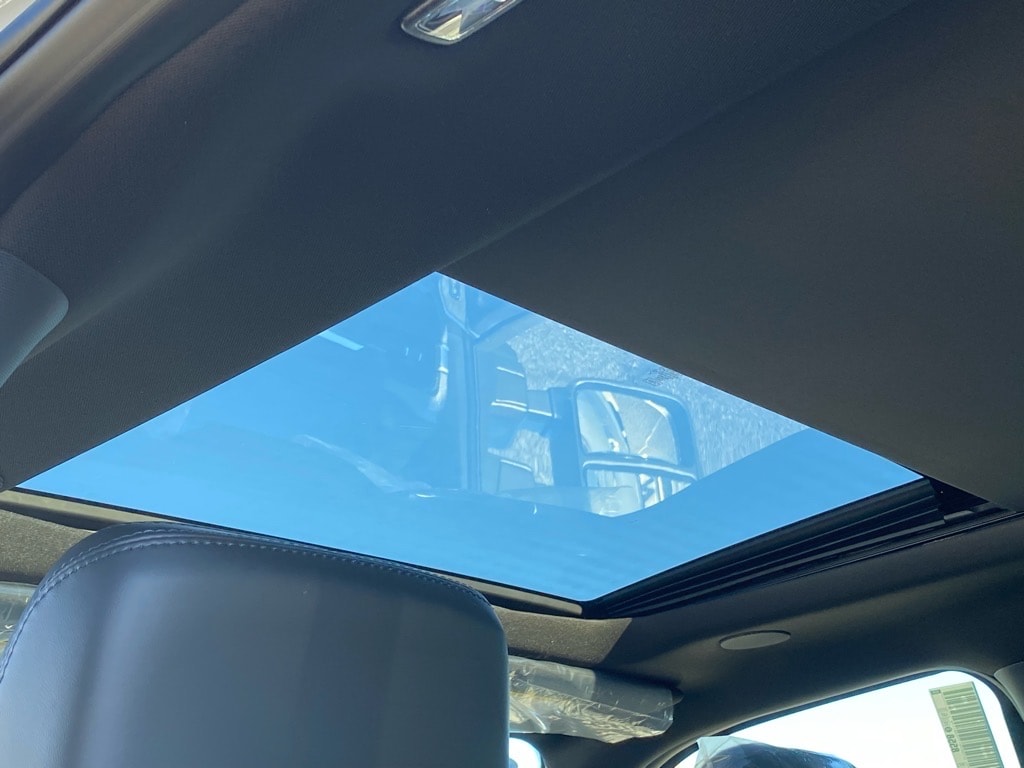 2026 Ford F-250 Super Duty Platinum - Photo 17