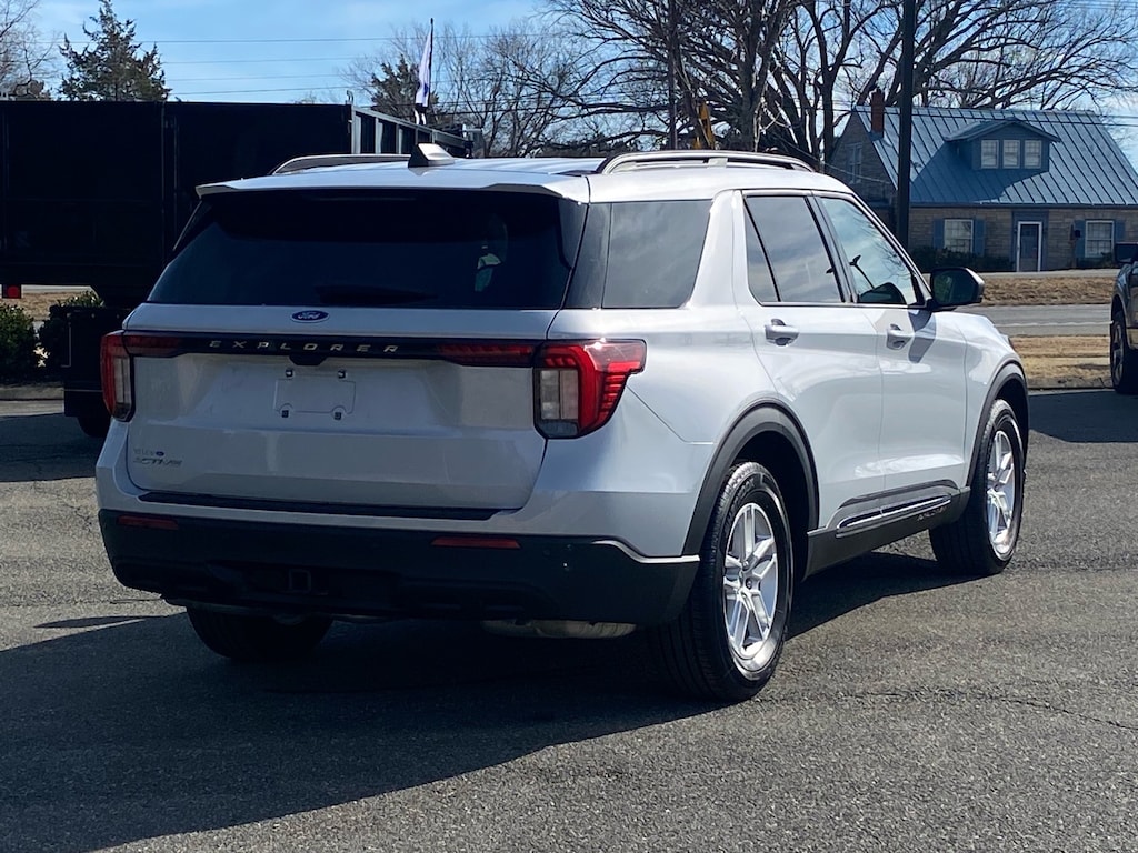 Used 2025 Ford Explorer Active SUV