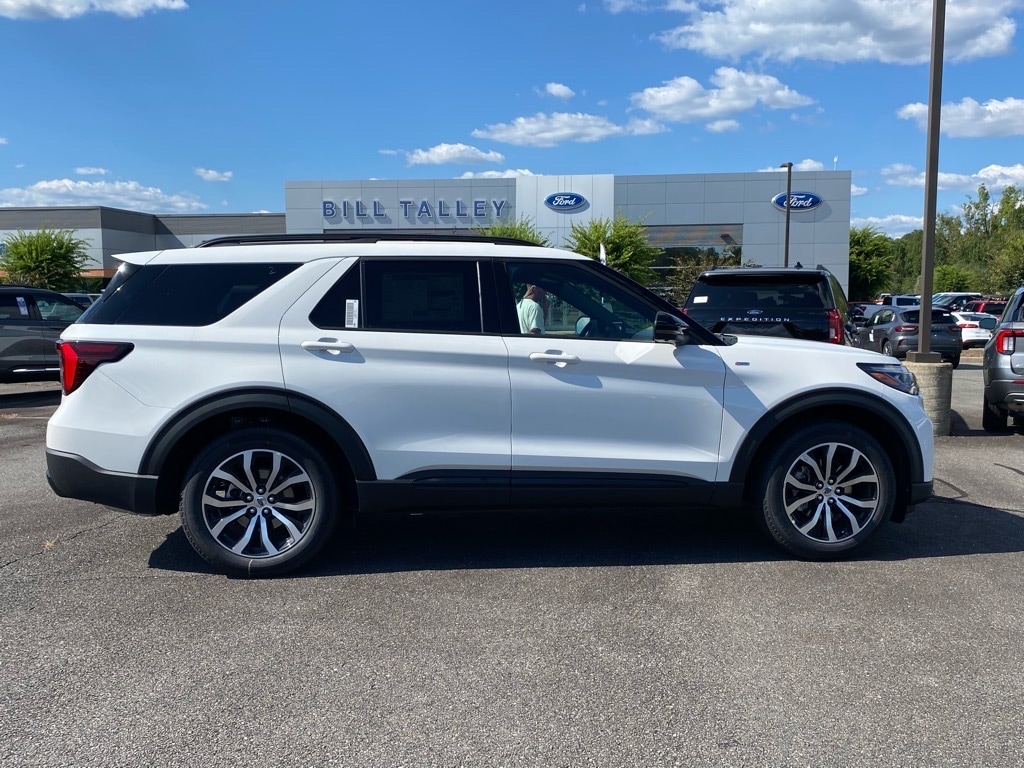 New 2025 Ford Explorer ST-Line SUV