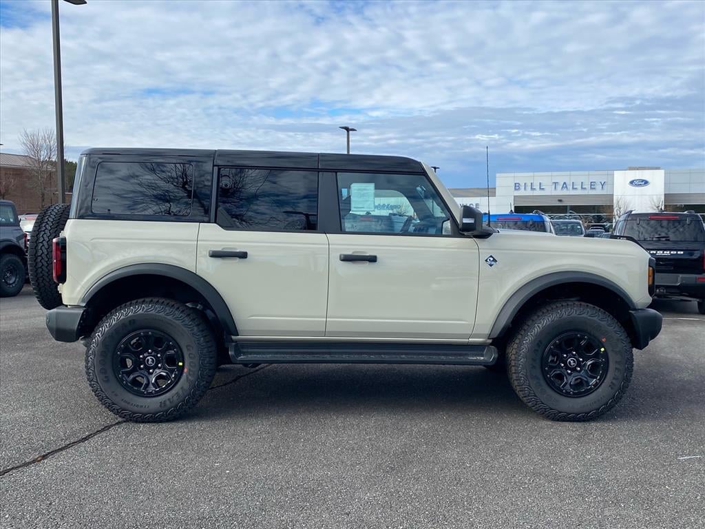 New 2025 Ford Bronco Outer Banks SUV