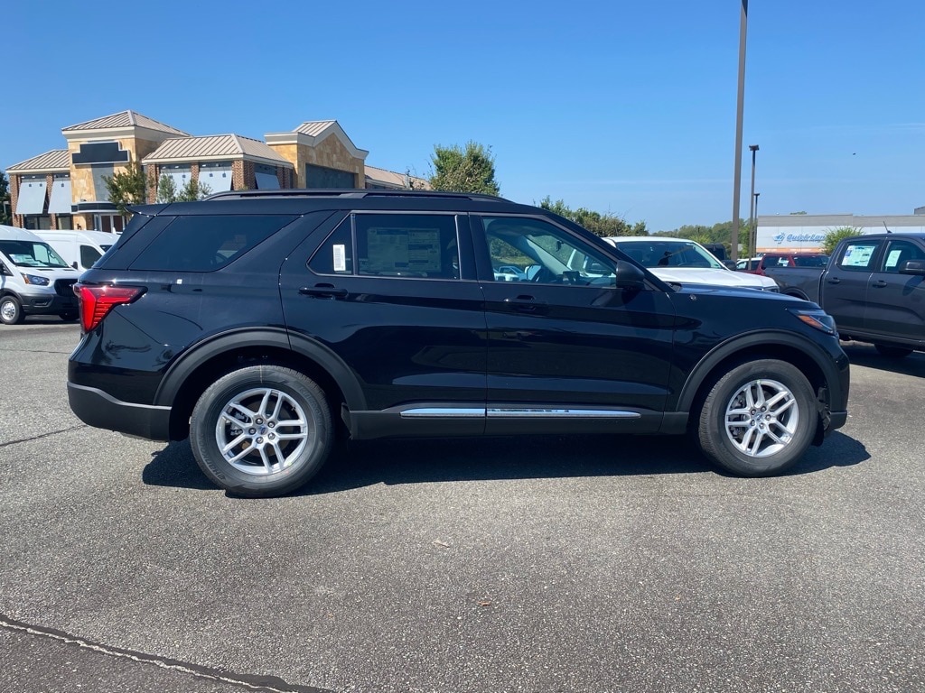 New 2025 Ford Explorer Active SUV