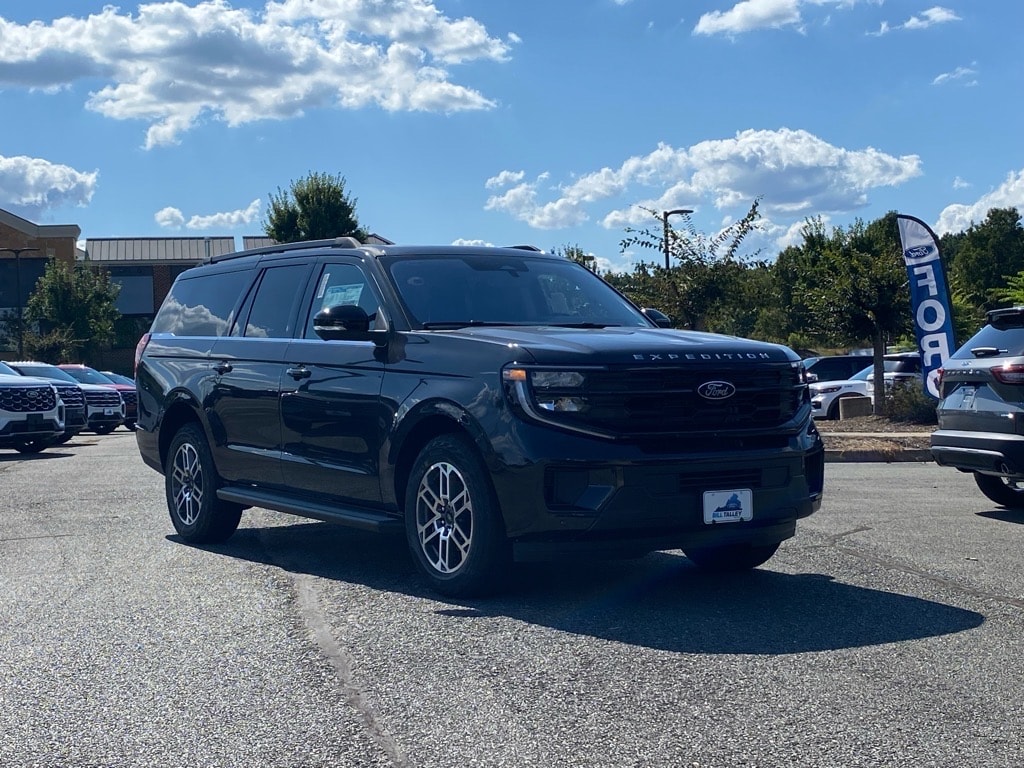 New 2025 Ford Expedition Max XLT SUV