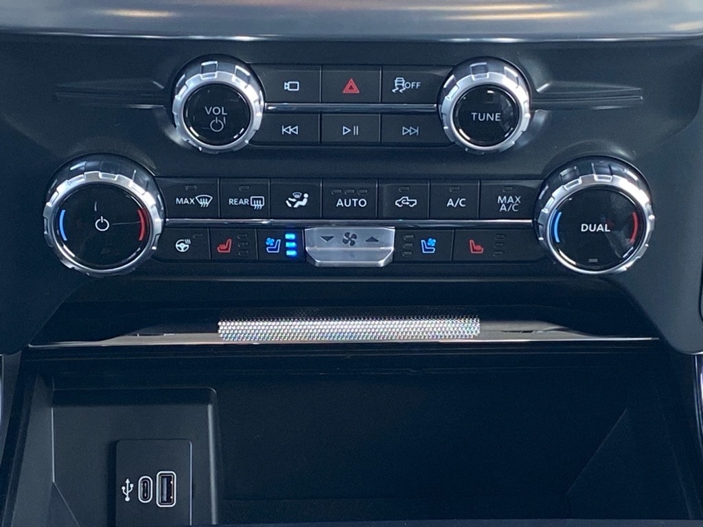 2025 Ford F-150 Lariat - Photo 9