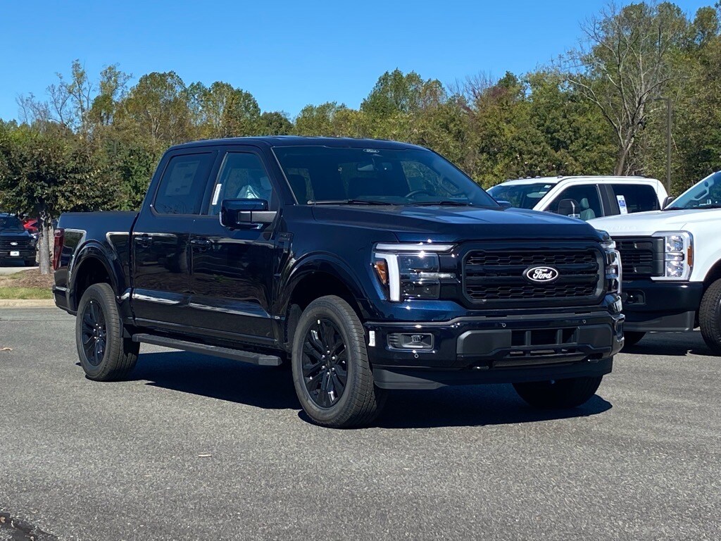 2025 Ford F-150 Lariat photo 2