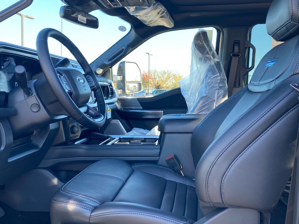 2026 Ford F-250 Super Duty Platinum - Photo 10