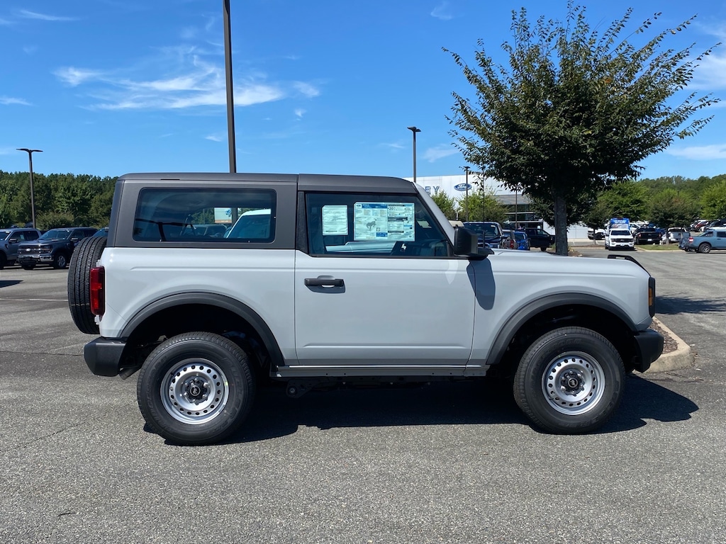 New 2026 Ford Bronco Base SUV