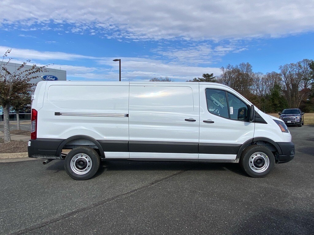 2026 Ford Transit photo 3
