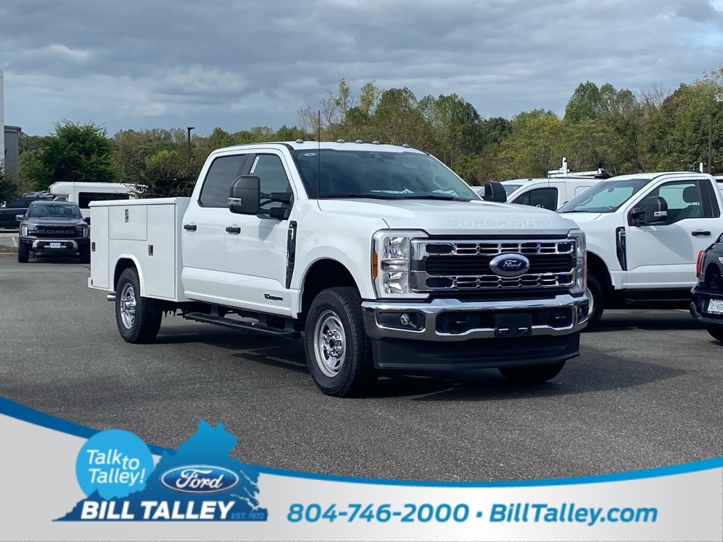 2026 Ford F-350 Super Duty Chassis Cab XL's photo