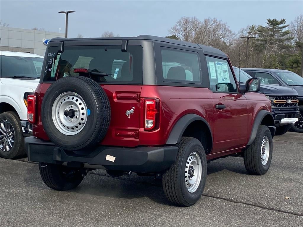 New 2025 Ford Bronco Base SUV