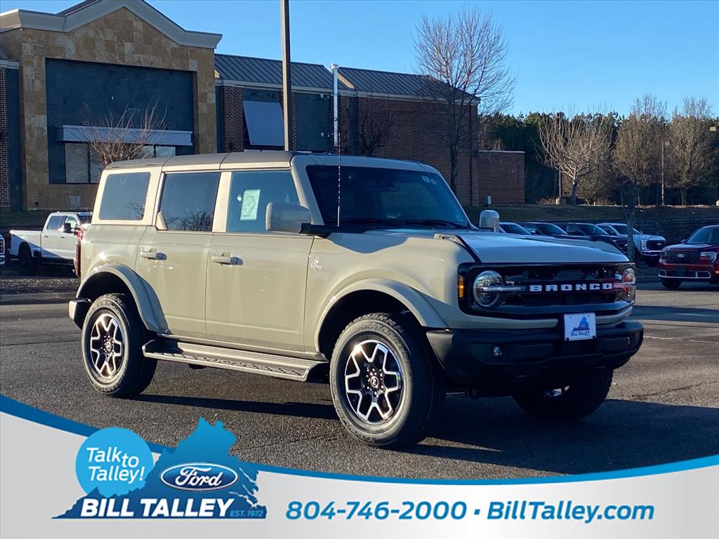 2025 Ford Bronco 4-Door Outer Banks's photo
