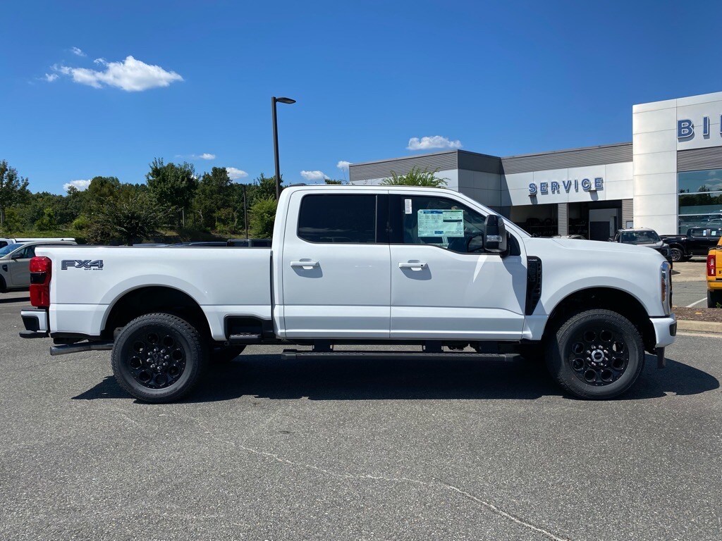 2026 Ford F-250 photo 3